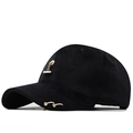 Detalle de gorra de béisbol negra con cadena dorada y adornos de metal estilo punk - 56-60cm Ajustable / Negro