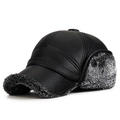 Colbacco invernale da uomo in pelle nera testurizzata con paraorecchie in calda pelliccia - Taglia unica / Grigio