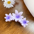 Purple gradient flower hair claw clip with triple blossoms on wood background - Purple 11CM