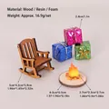 Miniatuur Kerstset met houten schommelstoel, gekleurde geschenkdozen en vlammenmodel - Set 1: Grote Cadeau Combinatie (6 Delig)