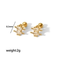 Vue détaillée de boucles d'oreilles dorées avec pierres marquise, 8,5mm et poids de 2g - Style de zircon double marquise doré (TE6450)