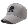 Casquette de baseball en coton gris avec broderie gothique noire et visière courbée - Réglable / Gris