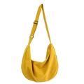 Ingwergelbe Nylon-Halbmondtasche mit verstellbarem Riemen im minimalistischen Sportstil - Ingwergelb