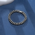 Bracciale a catena cubana punk retrò in metallo grigio argento su sfondo blu scuro - Larghezza 2,5 mm x Lunghezza 20 cm / Color Acciaio