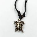 Collana tartaruga marina vintage con ciondolo in resina intagliata panna e cordino nero - K-1/Tartaruga Stile Osso Beige Marrone