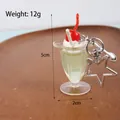 Mini grüner Eisbecher Schlüsselanhänger mit Sternverschluss, 5cm Höhe und 2cm Breite - Hellgrüne Sternschnalle