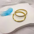 Boucles d'oreilles créoles 40mm dorées 18k avec cristaux brillants et fermoir - Or 18 carats / 40mm / Blanc