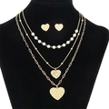 Juego de collares dorados de varias capas con perlas y colgantes de corazón martillado - Estilo Corazón Dorado (KS140939-KLX)