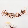 Striscione Happy Birthday oro rosa metallizzato con peluche di pecorella e orsetto - Oro rosa