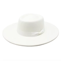Detailaufnahme von weißem Wollfilzhut mit breiter Krempe und elegantem Ripsband für Damen - Einheitsgröße / Weiß