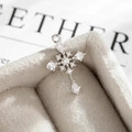 Silver cross pendant with sparkling clear cubic zirconia set on beige velvet - White (配件049-1#)