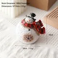 Figurine de bonhomme de neige en résine avec écharpe écossaise et chapeau, 10x10cm - Style Bonhomme de Neige Rond avec Écharpe à Carreaux (18062 Bonhomme de Neige)