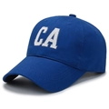 Casquette de baseball bleu roi classique avec broderie CA blanche sur couronne en coton souple - Réglable / Bleu royal