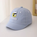 Nahaufnahme der hellblauen Baby-Baseballkappe mit Panda-Stickerei und Baumwollstruktur - 48-50 (1-3 Jahre) / Blau