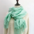 Écharpe vert menthe aspect cachemire avec franges, châle doux d'hiver pour femme - 70*200cm / Vert d'Eau