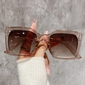 Chique dames oversized vierkante zonnebril met transparant thee montuur en bruine verloopglazen - Roze Montuur Verloop Thee Lens