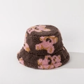 Primer plano detallado de la suave textura de forro polar y patrones de osos en el gorro - M (56-58cm) / Rosa