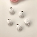 Set of 5 realistic white steamed bun hair clips with textured resin and metal duckbill clips - Simulation Bun (5pcs Set)