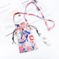 Pochette téléphone à cordon avec imprimé fleuri coloré et tissu à texture gaufrée - Texture Bleu Rose