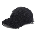 Dettaglio del cappello nero con tessuto in peluche a frange testurizzate in stile gotico - M (56-58cm) / Nero