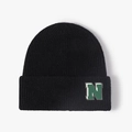 Gorro de punto negro con parche N, gorro de invierno unisex de estilo universitario - Negro