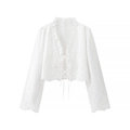 Retro witte blouse met lange mouwen, bloemenborduursels en ruches details in XS - XS / Wit