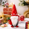 Gnome de Noël avec bonnet rouge à flocons barbe blanche et petit sac de pommes de pin - Chapeau Rouge avec Flocon de Neige et Perle Mâle