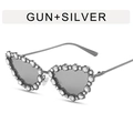 Cat eye zonnebril in gunmetal en zilver met fonkelende strassteentjes voor feesten - Volledig Geplaveid Hart / Gunmetal Montuur Zilveren Spiegelglazen