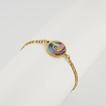 Gold Figaro chain bracelet with a colorful round shell pendant featuring the letter Q - Abalone Shell / Letter Q / Colorful