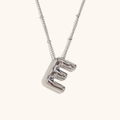 Collana con lettera E a palloncino in argento lucido con incisione a stella in acciaio - Colore Acciaio-E