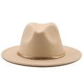 Cappello fedora classico in feltro di lana beige con elegante fascia in metallo dorato - M (56-58cm) / Beige