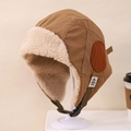 Winter-Fliegermütze für Kinder mit braunem winddichtem Stoff und warmem Plüschfutter - Kinder ca. 3-10 Jahre / Hellkaffee