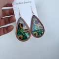 Ethnic teardrop earrings with sunflower pattern and wooden frame held on card - Sunflower