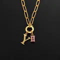 Edelstahl-Halskette mit Buchstabe Y und rosa Kristallanhänger, 14K Gold Beschichtung - Buchstabe Y