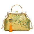 Bolso de seda floral estilo chino con borla de mariposa y correa de perlas finas - Amarillo