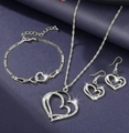 Silbernes Doppelherz Schmuckset mit funkelnden Kristallen inkl. Halskette und Ohrringen - Doppelherz Halskette Ohrringe Armband / Silber