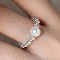 Anello in argento sterling S925 con texture a treccia e perla bianca tonda - Anello di perle in argento ritorto