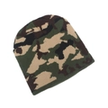 Detail der Strickstruktur und Wald-Camouflage-Muster auf der warmen Mütze - Einheitsgröße / Klassisches Dschungel-Camo (C)