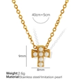 Collana in acciaio inossidabile dorato con pendente a croce e cinque perle bianche - Stile della Croce (XL224) / Oro