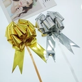 Goldene und silberne Geschenkschleifen aus Metallic-Folie für festliche Geschenkverpackung - Anpassbare Aluminiumfolie