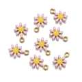 Rosa Gänseblümchen-Anhänger in Goldoptik mit Emaille-Details für Schmuckherstellung - 7*10mm / Rosa