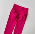 High-waisted rose red scrunch yoga pants with seamless compression and butt lifting effect - Raspberry