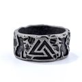 Anello Viking Valknut vintage con finitura argento invecchiato e bordi strutturati - US 7 / Stile Valknut (02106)