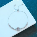 Bracelet Moissanite 1ct en argent S925 avec breloques étoile et lune et fermoir réglable - Étoile Lune 1ct Pierre à Haute Teneur en Carbone