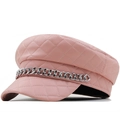Roze gewatteerde PU-leren schipperspet met een stoere zilveren ketting op witte basis - 56-58cm (Verstelbaar) / Roze