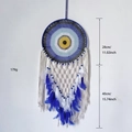 Handgefertigter Traumfänger im Böser-Blick-Design mit blau-weißen Federn und blauen Perlen - Ms4032a / Wie abgebildet