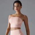 Détail du soutien-gorge de sport rose clair avec fronces et legging de yoga taille haute - S / Hauts / Rose Poudré