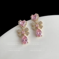 Boucles d'oreilles cœur rose et goutte d'eau avec nœuds dorés et accents étincelants - Cœur en Zircon Doré Français
