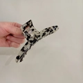 Grande pince à cheveux en acétate avec motif marbré noir et blanc pour coiffure - Style à Poignée Carrée / Léopard Beige