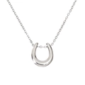 Collana in argento con ciondolo a ferro di cavallo e catena classica a croce per donna moderna - Collana con Ciondolo a Ferro di Cavallo Argentato